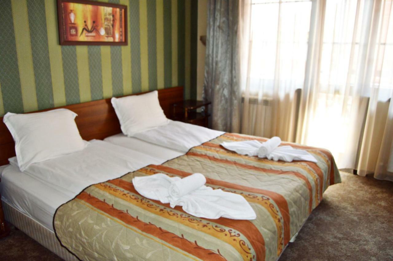 Hotel St. George Pobedonosets Банско Экстерьер фото