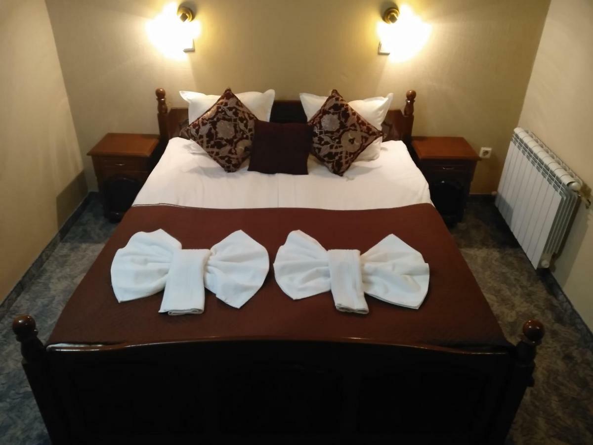 Hotel St. George Pobedonosets Банско Экстерьер фото