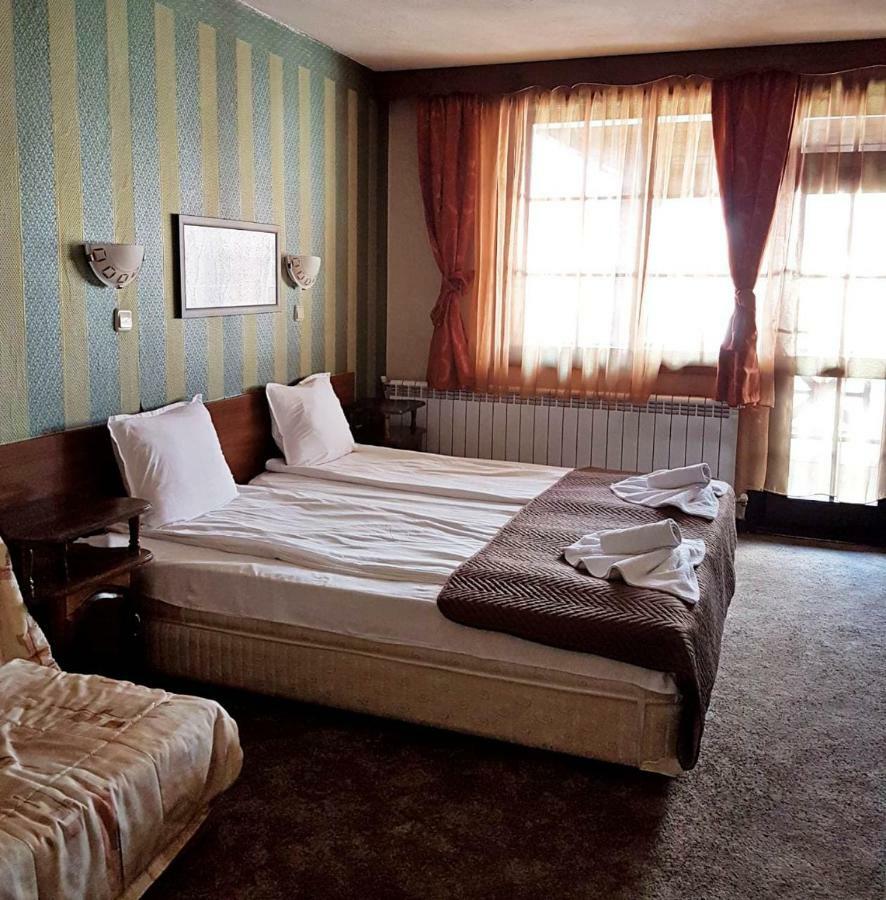 Hotel St. George Pobedonosets Банско Экстерьер фото